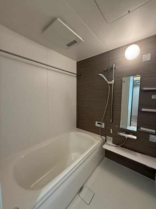 Ｄ－ＲＯＯＭ高須２丁目　A棟の浴室