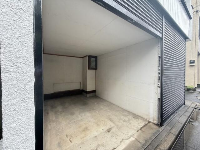 篠崎町七丁目戸建の駐車場