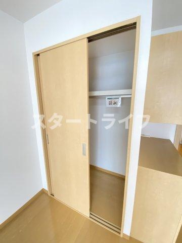 大阪市淀川区西宮原１丁目の賃貸マンションの収納