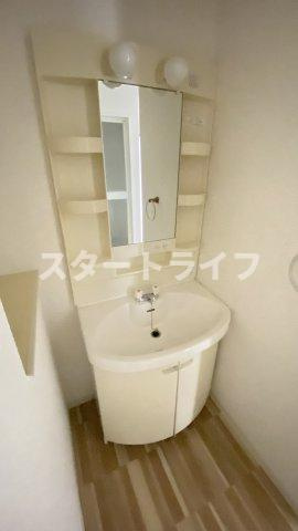 大阪市淀川区木川東２丁目の賃貸マンションの洗面所