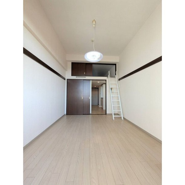 エスポワール本山　名古屋市賃貸　仲介手数料無料の居間・リビング