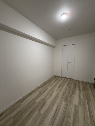 コモダス奈良屋の洋室