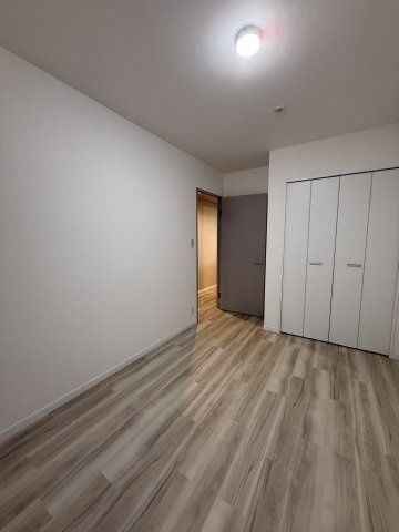 コモダス奈良屋の洋室