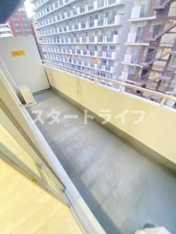 大阪市淀川区西宮原２丁目の賃貸マンションのバルコニー