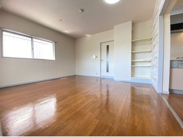 アビタシオンナルセの居間・リビング