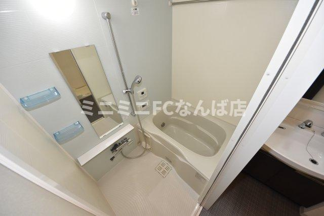 プレサンス京町堀ノースの浴室