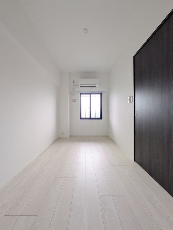 S-RESIDENCE博多駅南affordの居間・リビング