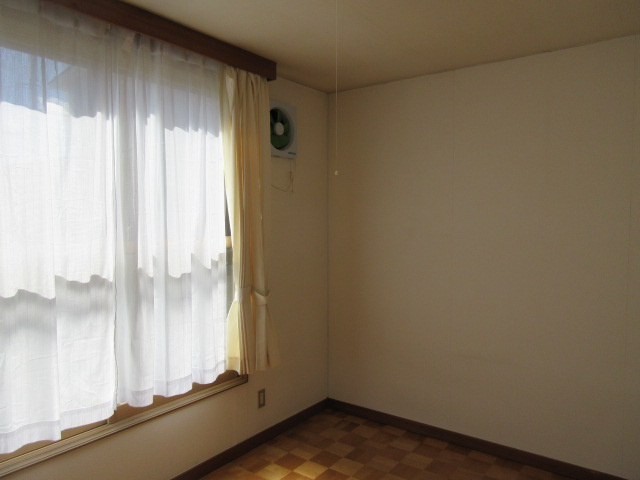 恒川マンションの洋室