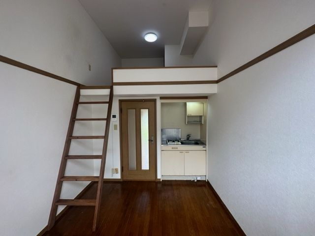 アーデンハイム和白の内装