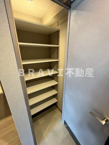 スプランディッド玉造　BRAVI不動産の収納|【スプランディッド玉造DUE】シューズボックスです