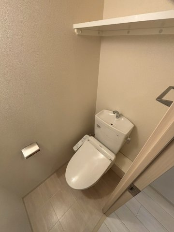 プレサンス神戸元町ベルシオンのトイレ|同物件別部屋写真