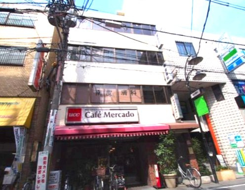 辻ビルの外観