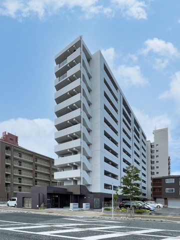 タワーズ香椎駅前　8階