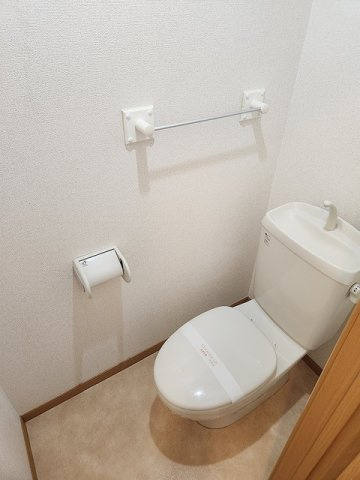 レジデンスＫ　Ⅱのトイレ|清潔感のあるトイレです
