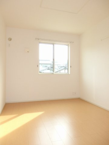 アンリアンの内装|明るい室内です