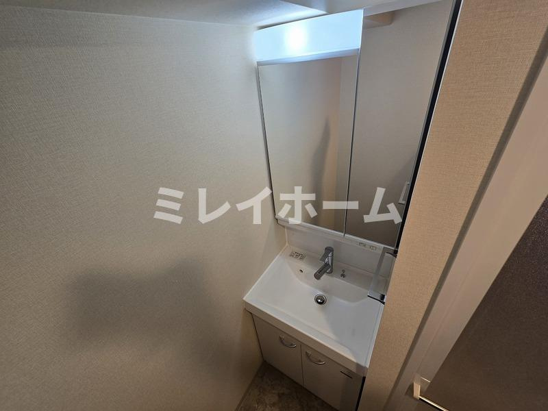 スプレスター大森山王の独立洗面台