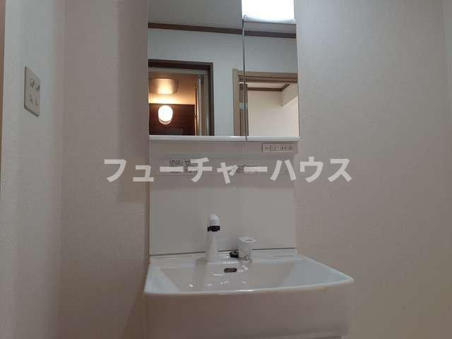クレストール　カーサの洗面所|広い洗面スペース
