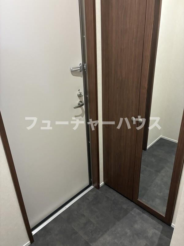 ラーク見川　Bの玄関