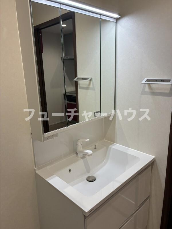 ラーク見川　Bの洗面所