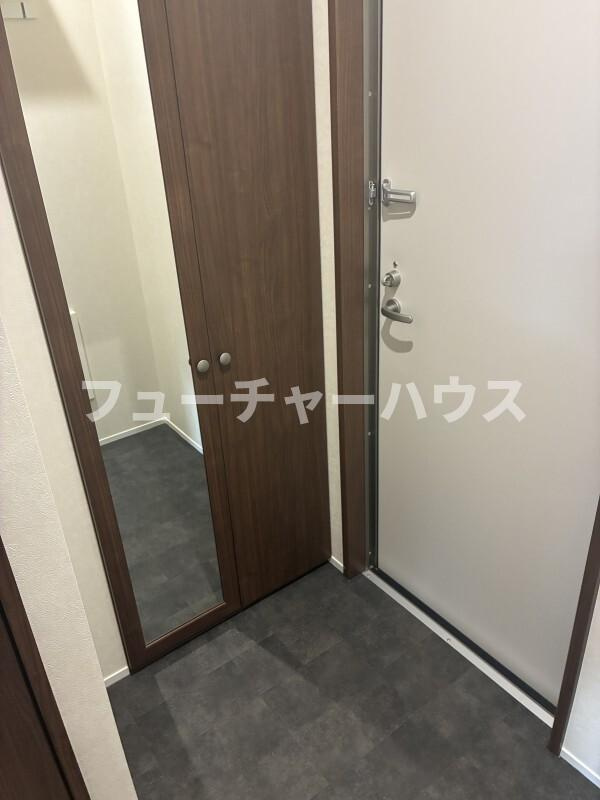 ラーク見川　Aの玄関
