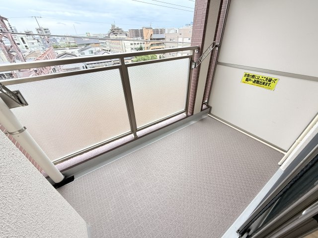 アルファレガロ甲南山手のバルコニー
