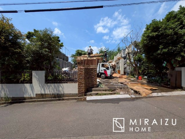 【周辺】 | 青く澄み渡った綺麗な空と、陽の光をたっぷりと受ける、そんな新築住宅で新生活をスタートしてみませんか？見学・ご相談等、ミライズホーム(株)までお気軽にご連絡下さい♪