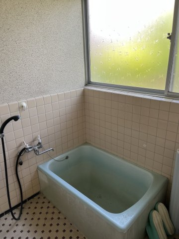 平田町　戸建の浴室