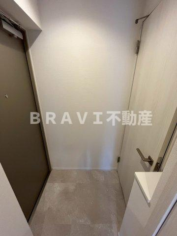 スプランディッド玉造　BRAVI不動産の玄関|【スプランディット玉造】明るい玄関です