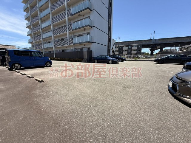 ウィリングネクストの駐車場|駐車場があります
