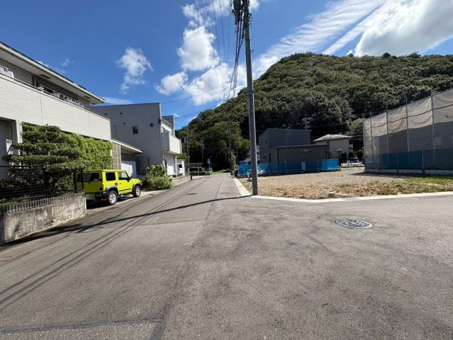 タマタウン　岐阜市芥見中野畑（芥見小）　全４区画分譲の前面道路含む現地写真|「現地（2026年9月17日）撮影」　
■前面道路　
■ヤマダ不動産　株式会社リライフ