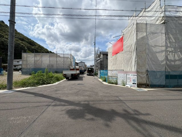 タマタウン　岐阜市芥見中野畑（芥見小）　全４区画分譲の前面道路含む現地写真|「現地（2026年7月17日）撮影」　
■前面道路　
■ヤマダ不動産　株式会社リライフ
