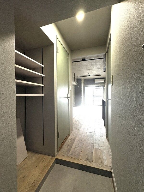 The Glade Residence Westのエントランス