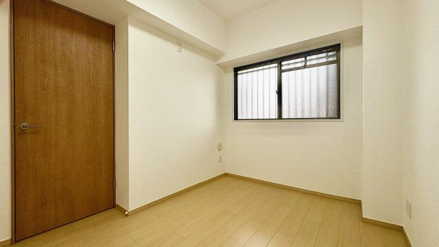 グローリアスハイツ春日井の洋室