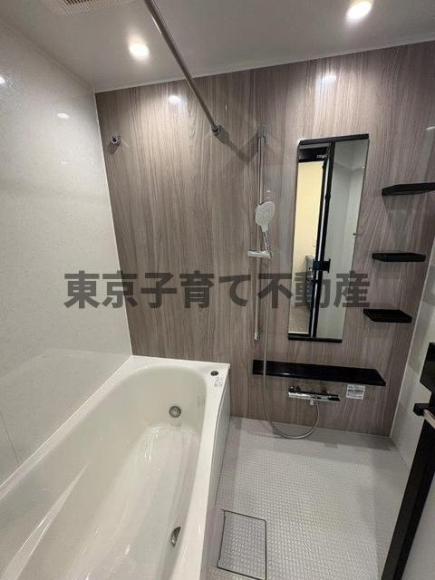 プライムメゾン入谷の浴室