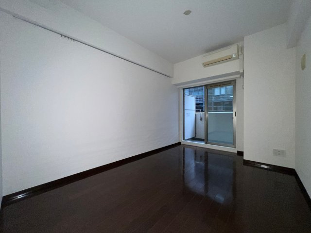 エスライズ四ツ橋の洋室