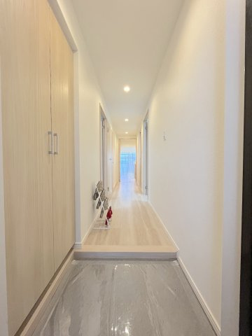 藤和奈多ハイタウンの玄関|現在工事中のため、同社施工例の写真を掲載します。