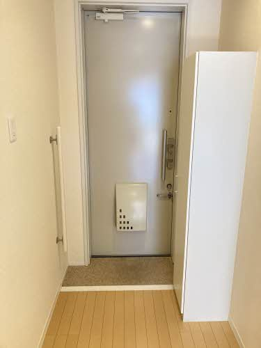 ベルヴュー段原の玄関