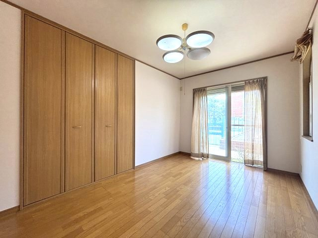 収納たっぷり1階の洋室です！