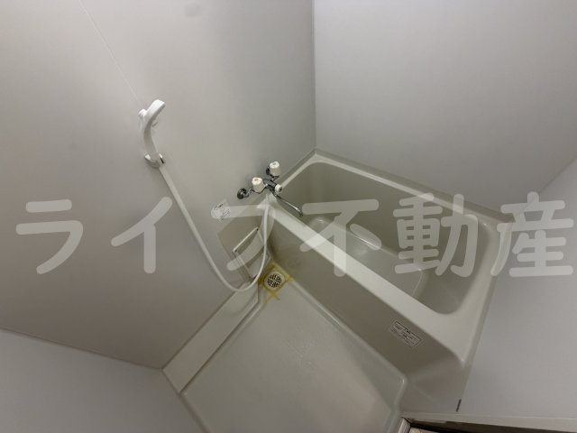 ロネスタ新深江の浴室