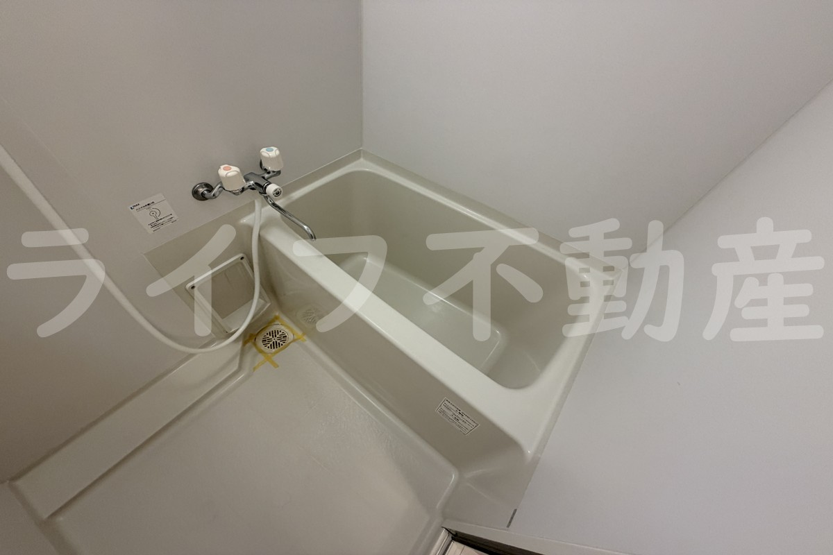 ロネスタ新深江の浴室