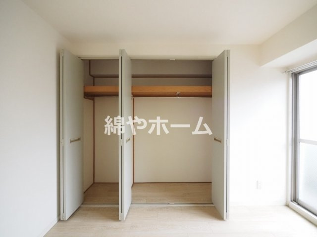 グランデージ新深江の収納|こまごまとしたものを収納できそうですね
