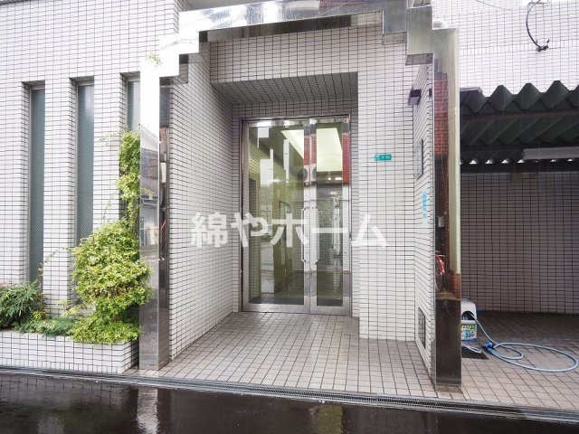 グランデージ新深江のエントランス|落ち着いたエントランスです