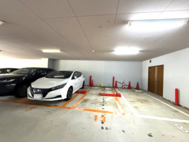 エスペランサ御影Ⅱの駐車場