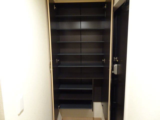 Epoch residenceの玄関