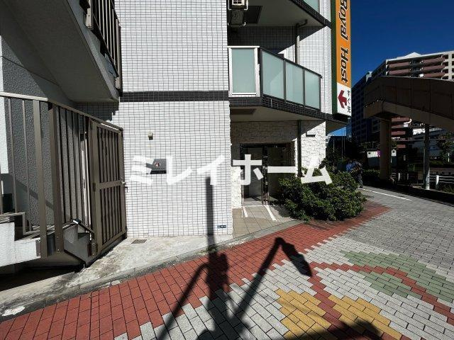 タスキリシェス大森のエントランス