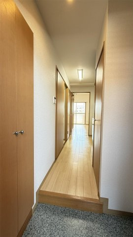 クオリアけやき通りの玄関|収納もある玄関です