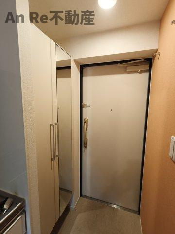 GENOVIA東川口の玄関