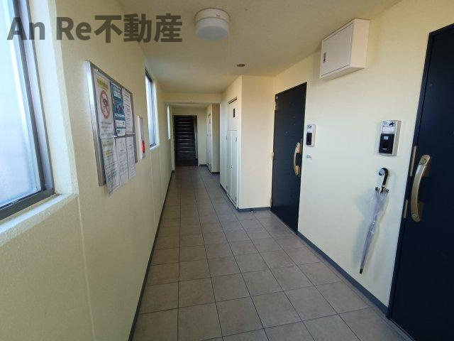 GENOVIA東川口のロビー