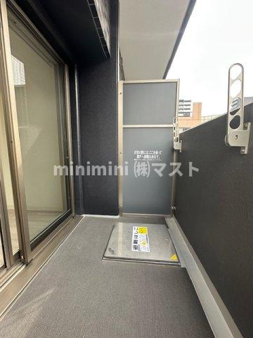 プレサンス九条グランデリーヴのバルコニー
