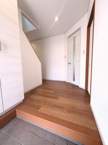 【玄関】 | 桑名市多度町小山台１丁目